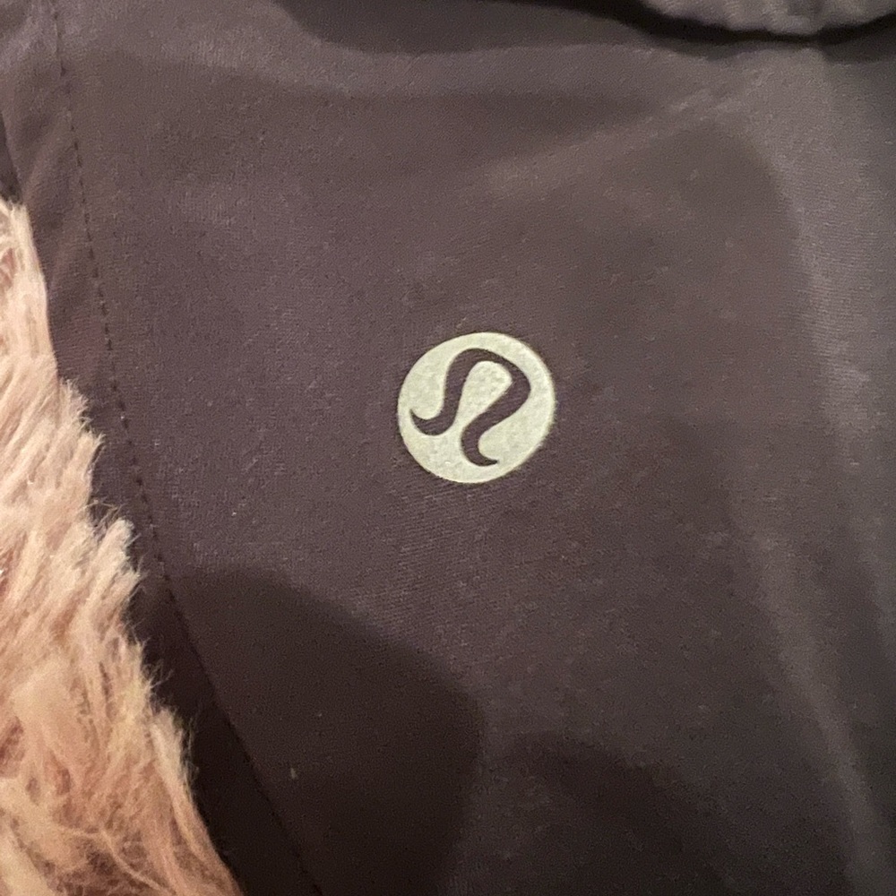 Size 6 Lululemon Shorts